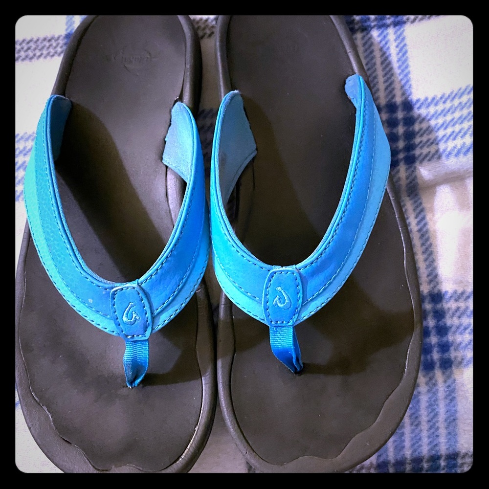 Olukai flops